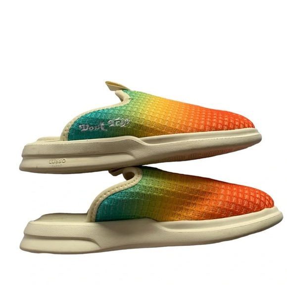 Free & Easy x Lusso Cloud Pelli Slip Ons - Picture 6 of 11